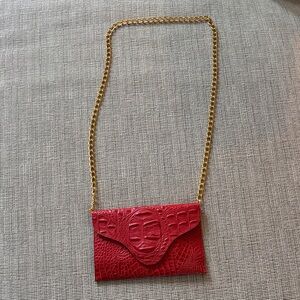Elegant Red Croc-Embossed Clutch with Gold Chain